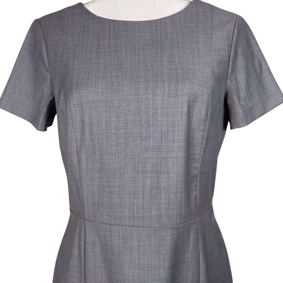 THEORY Cassii Sheath Dress Size 8 Wool Blend Short Sleeve Light Gray EUC Office - Picture 6 of 16